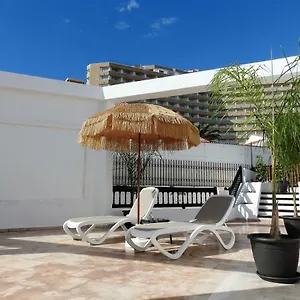 Flores 1 Holiday home